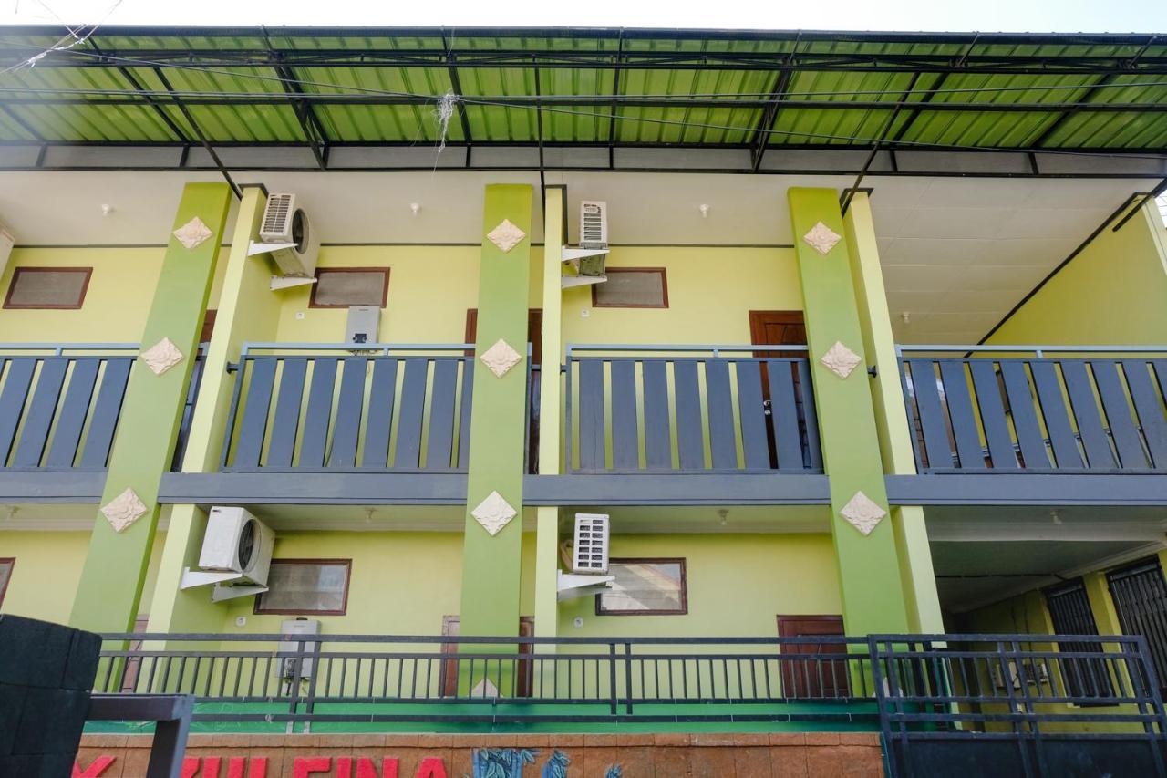 Zulfina Homestay Syariah Mitra Reddoorz Banyuwangi  Exterior photo