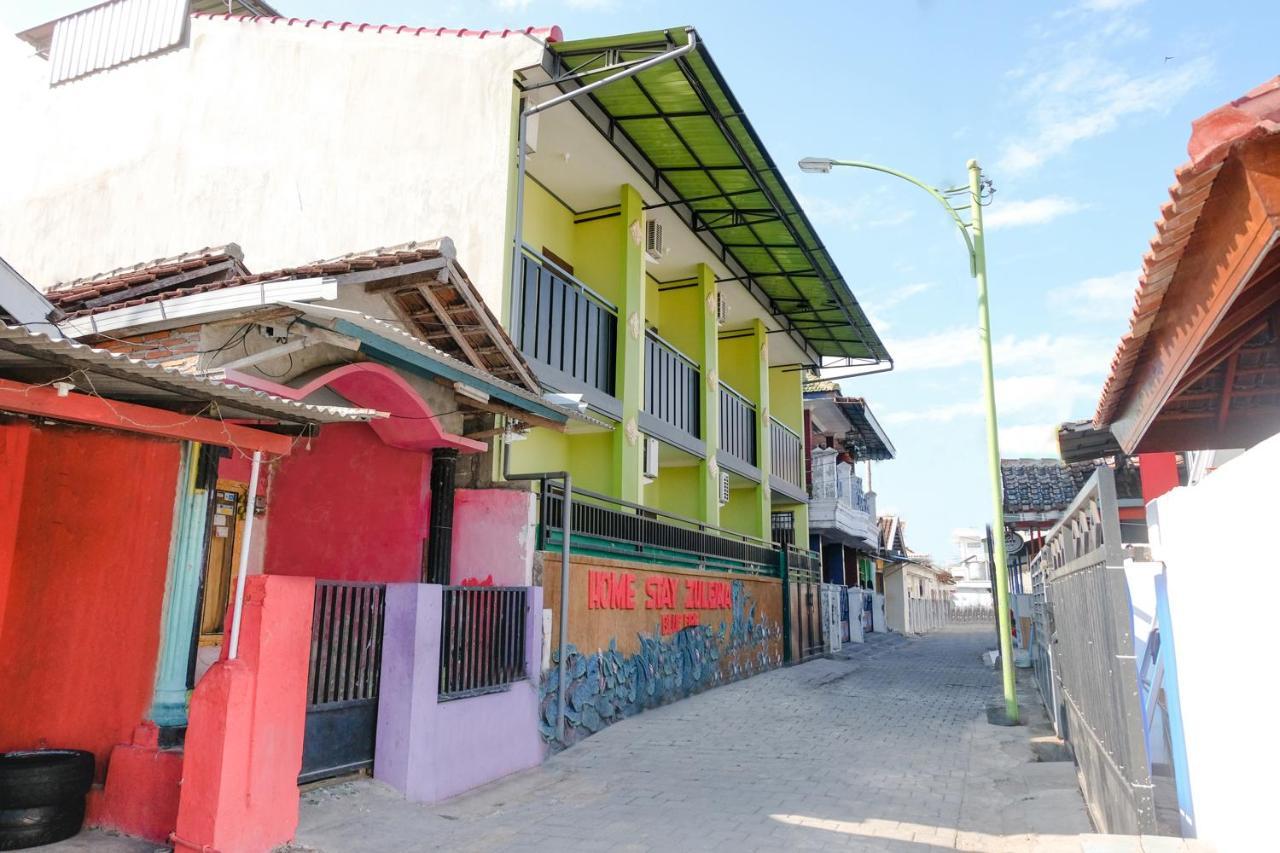 Zulfina Homestay Syariah Mitra Reddoorz Banyuwangi  Exterior photo